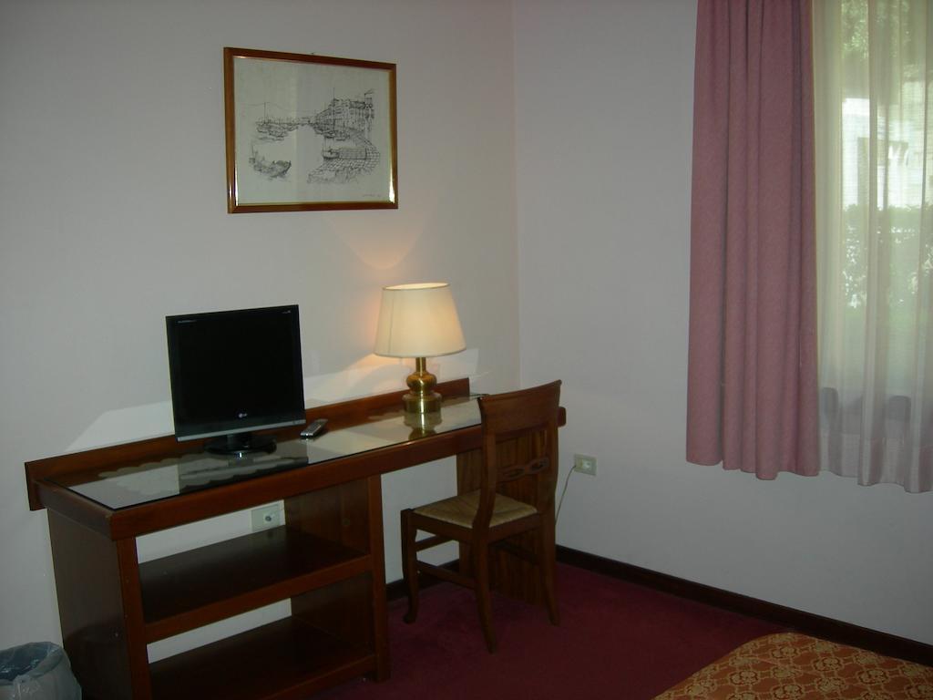 Santa Barbara Hotel 3*